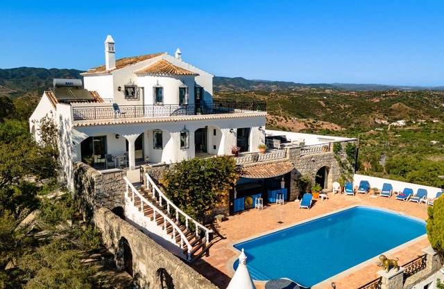 Villa Aurora by Portucasa