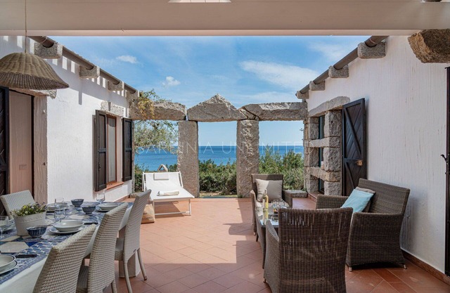 Villa Autumn Amber- SARDINIA UNLIMITED