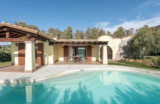 Villa Babajola with pool - 500m from the beach