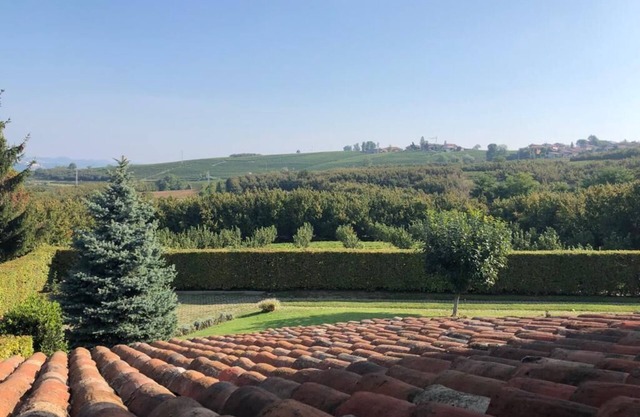 Brandneue Familienvilla in La Morra
