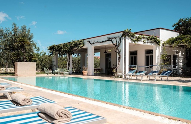 Grosszügige villa mit pool in Apulien