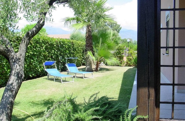 Villa Barbie Between Terracina and Sperlonga, 400 mt From Beach