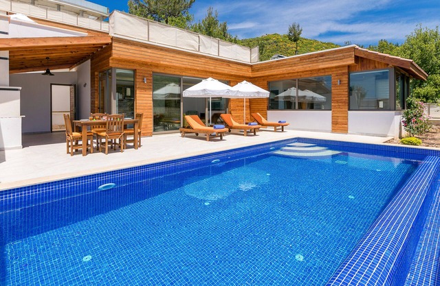 Villa Bella Three Für 4 Isolierter Pool Familie