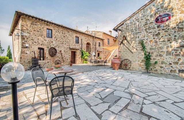 Villa in Montalcino mit privatem Pool