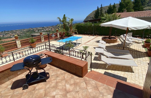 Villa Belvedere di Altavilla with Pool and Near The Sea