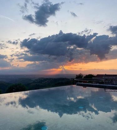 Villa Belvedere Langhe
