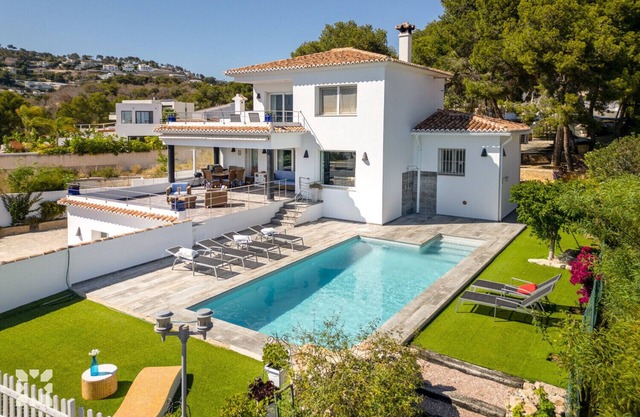 Villa BERNIA by Abahana Villas
