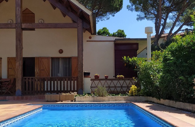 VILLA BETWEEN NATURAL PARKS