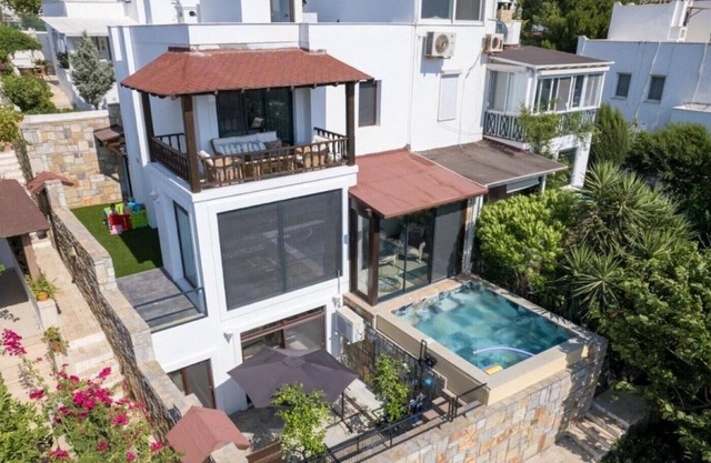 Villa Bitez