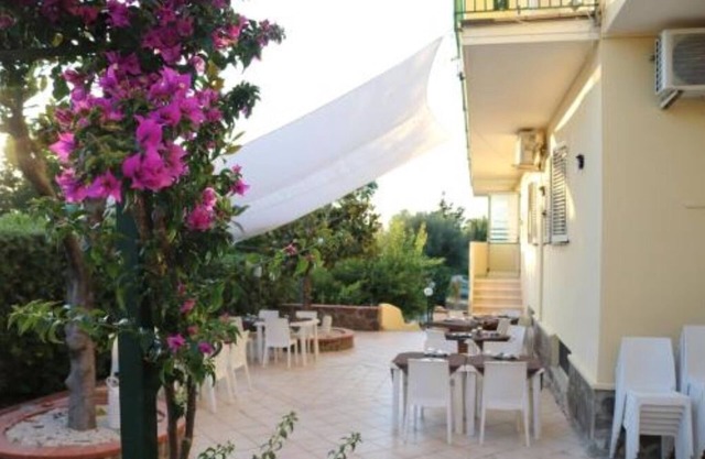 Villa Brunella: Deluxe Double Room