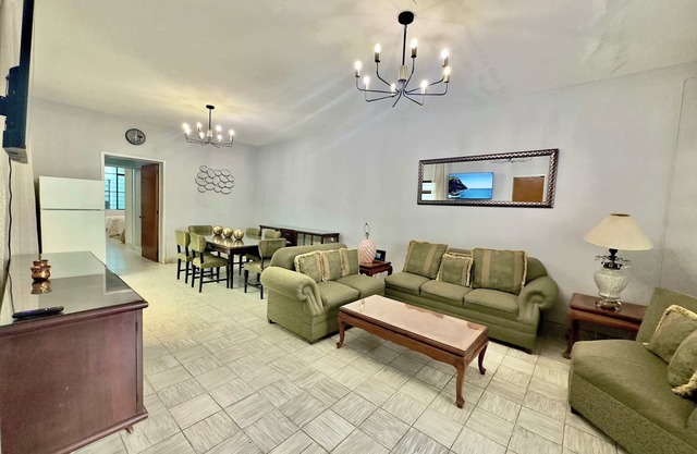 Villa by Centro Medico Occidente 3 br