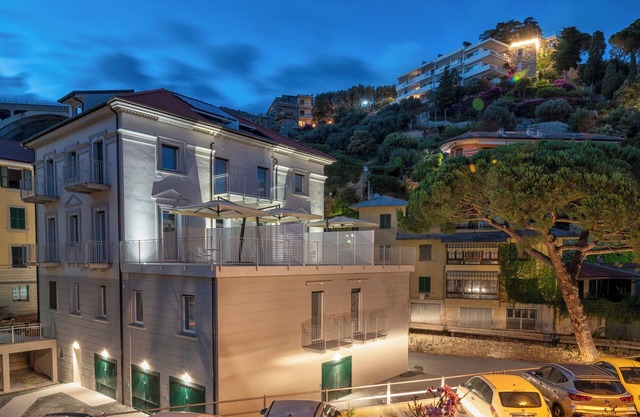 VILLA CADIZ APARTMENTS VARAZZE