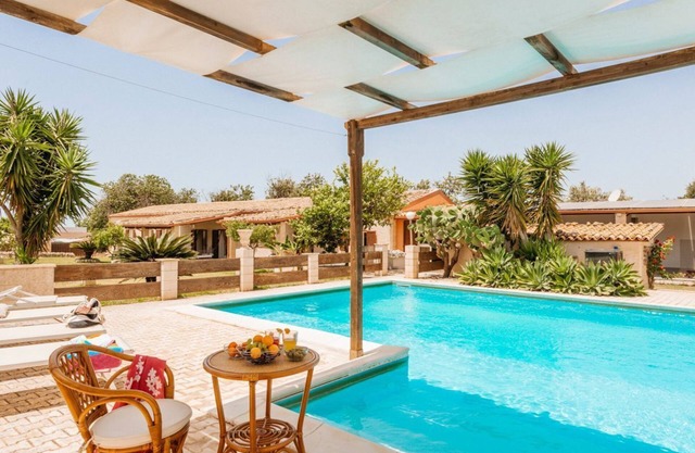 Villa Camerina - Sechs Schlafzimmer Villa, Schläft 10