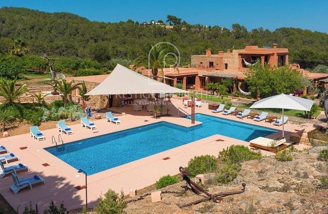 Villa 'Can Gasparo' with Private Pool, Wi-Fi and Air Conditioning