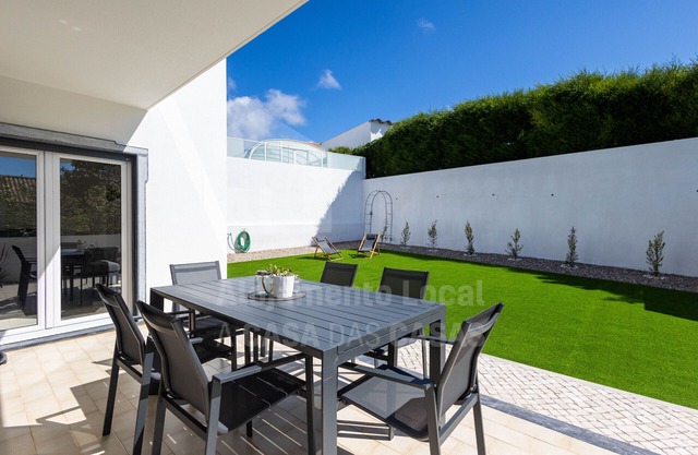 Villa Canto da Baleia by ACasaDasCasas