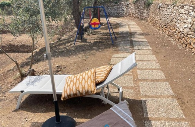 Villa Capo d'Arco with sea view, in an exclusive location inside the Residence with use of pools and