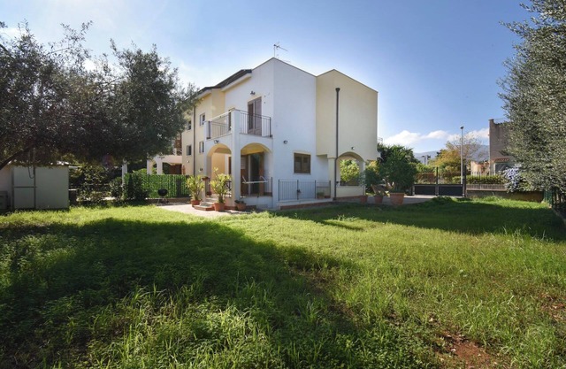 Villa Carini Holiday House by the Sea and Jacuzzi pool