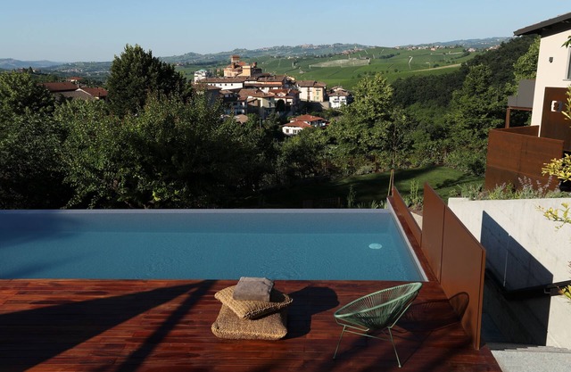Villa Carla Barolo: Rocche di Castiglione Suite