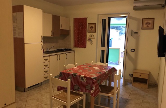Villa Carla Gold freistehende Drei-Zimmer-Villa, Veranda und Parkplatz