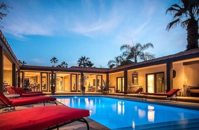 Villa Carmelita - The Sonny & Cher House