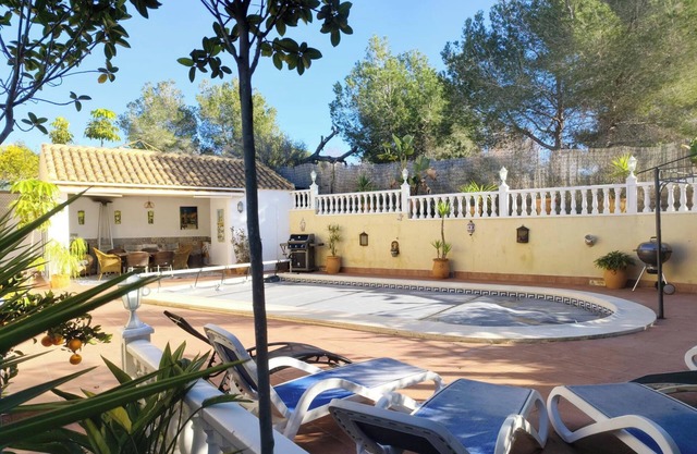 Villa Castillo Nuevo - Privater Pool und Dach Solarium mit Panoramablick