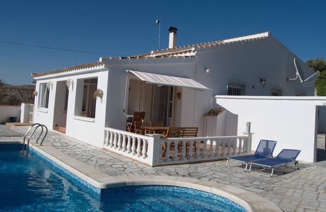 Villa "Casa Aleja" mit Bergblick, Pool, Klimaanlage und WLAN