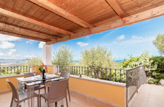 Ferienvilla Casa Angus mit Meerblick, Klimaanlage, Garten und Terrasse; Haustierfreundlich