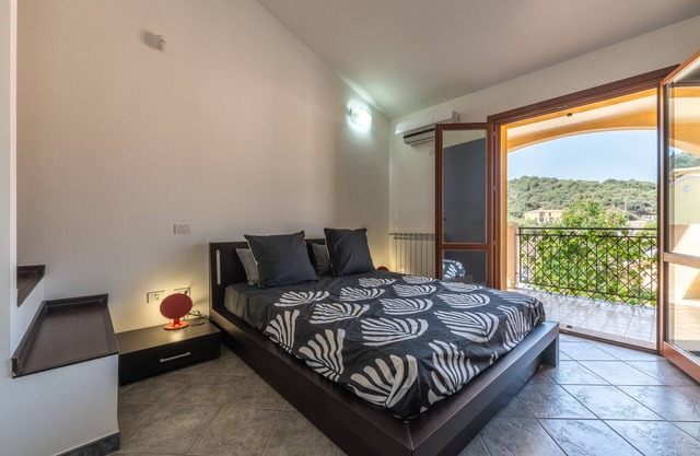 Villa "Casa Annabella" mit Bergblick, privater Terrasse und 2 Balkonen