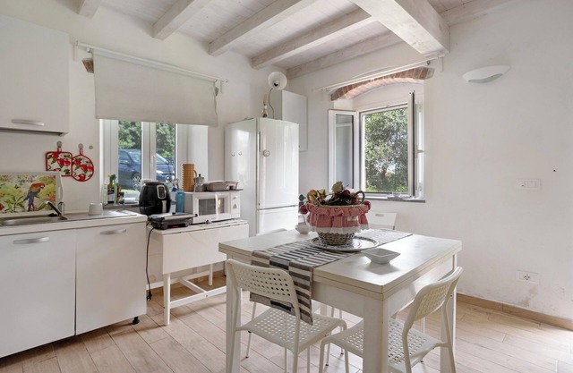 Villa 'Casa Conte Picedi Vineyars' with Pool, Garden, Terrace & Wi-Fi