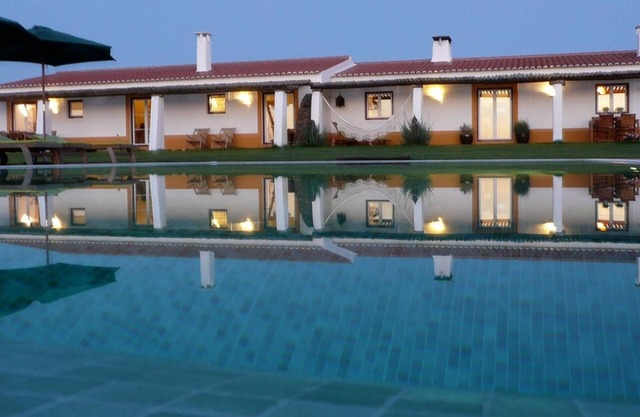 Villa 'Casa Do Sol' mit Gemeinschaftspool und gemeinsamer Terrasse