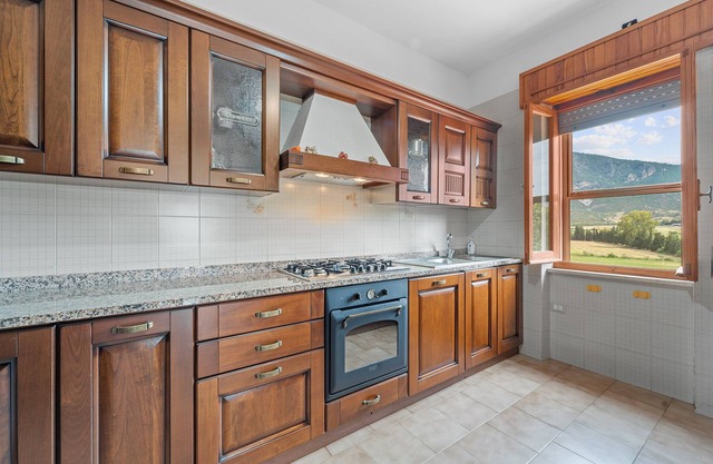 Villa 'Casa Vacanze Maria Maddalena N° 2' with Mountain View, Wi-Fi and Air Conditioning