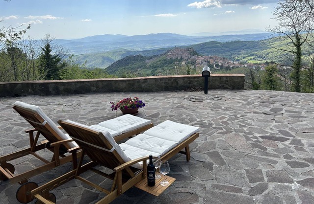 Villa Casale "Il Diaccio" with panoramic views of the Tuscan Maremma