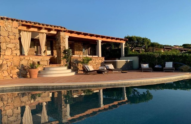 Villa Caterina, fantastische 2-Zimmer-Villa am Meer mit Privatstrand