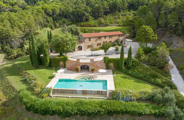 Villa 'Cava Alta' mit Meerblick, Wi-Fi und Klimaanlage