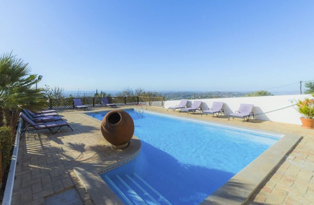 Villa Celestina - Eight Bedroom Villa, Sleeps 17