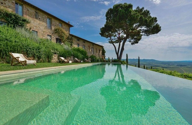 Villa in Pievasciata mit 7 Schlafzimmern 14 Schlafplätzen