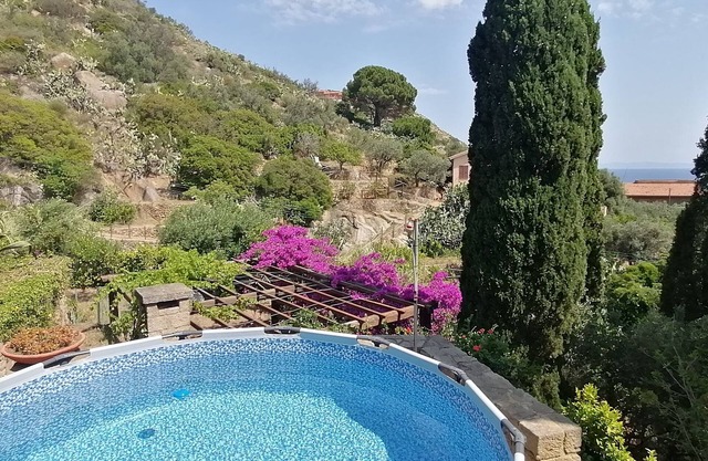 Villa Cipresso, *Free Parking*, Giglio Island