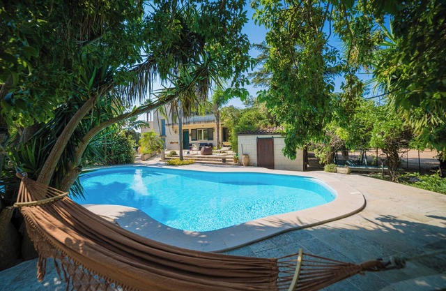 Villa Civico 32-2 Countryside And Pool, Carpignano Salentino, Italy