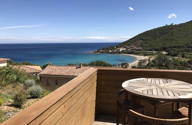 Villa Clemat in Tarco mit Blick auf das Meer