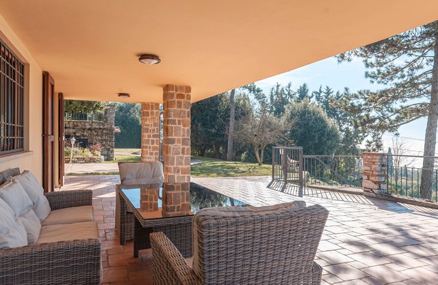 Villa 'Con Piscina' mit Seeblick, privatem Garten und Wi-Fi