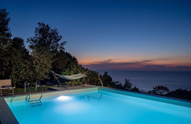 Villa Corallo: fantastischer privater Pool und traumhafte Meerblick.