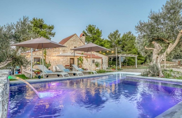 Villa 'Cottage Romantico mit Pool' mit privatem Pool, WLAN und Klimaanlage