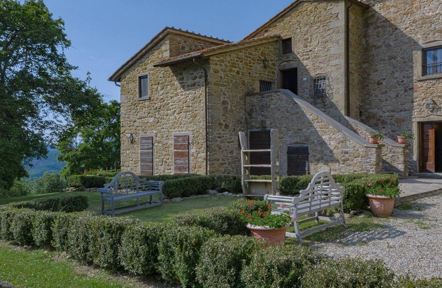 Villa Cretole by Fantasia Villas