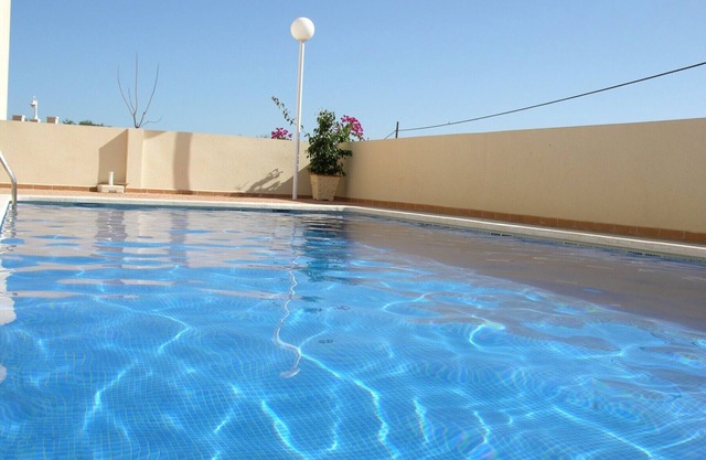 Wohnung im Erdgeschoss, kostenloses WLAN, Sat-TV, Grill, Gemeinschaftspool