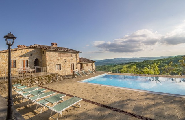 Villa Cungi with Privacy, stunning view, private pool, wifi Tuscany no neighbors
