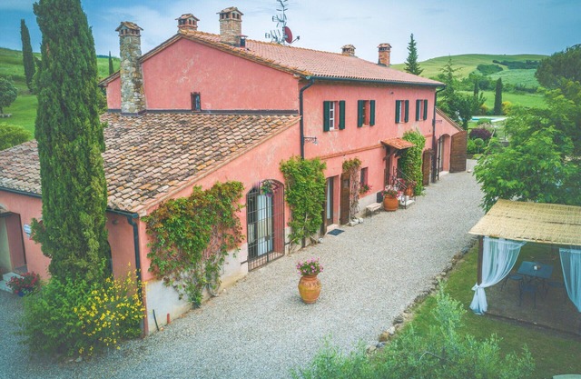 Villa D'Orcia - Homelike Villas