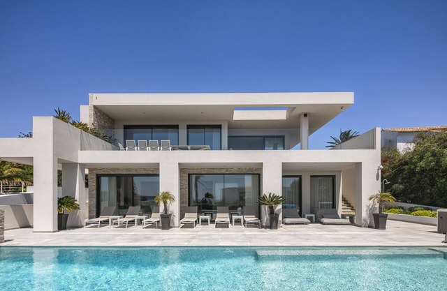 Villa da Raposa - Atemberaubende Luxusvilla mit Meerblick in Strandnähe!