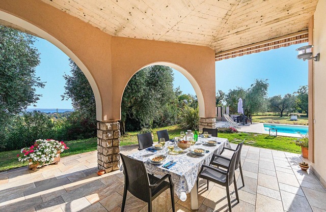 Villa Daniela con piscina vista lago by Wonderful Italy