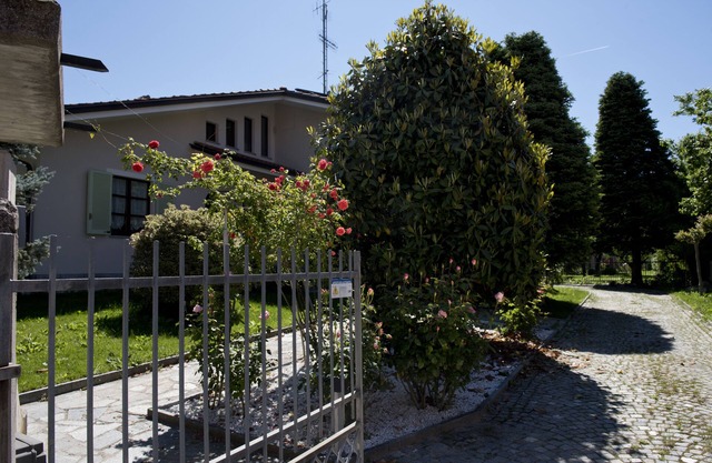VILLA DANTE 3 Wohnungen 7 Schlafzimmer 3 Bäder Box 225 Quadratmeter