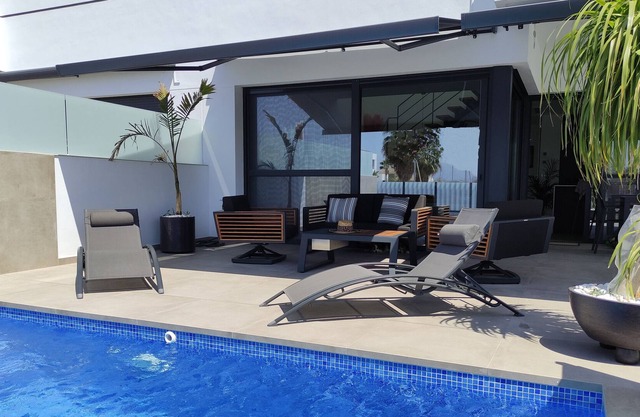 Villa "Dany Et René" with Private Pool, 2 Private Terraces & Wi-Fi